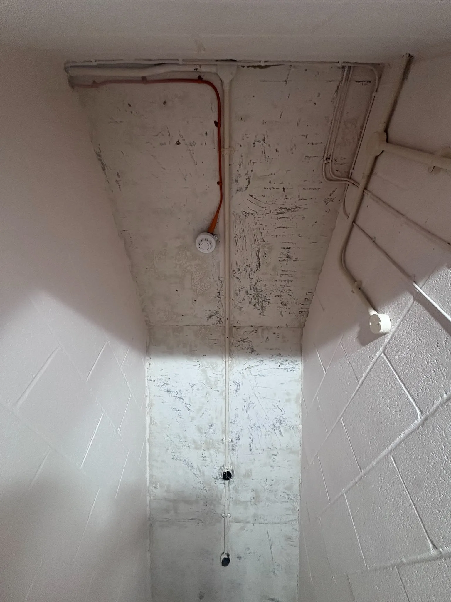 Licensed asbestos gasket removal in a Barnes commercial property